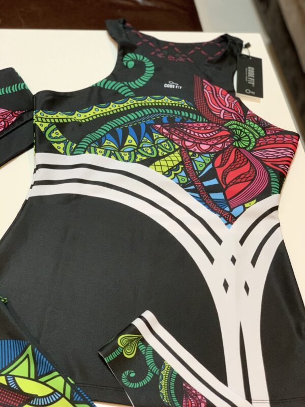 2c09c82c-e6a1-406f-9dcb-b33d13928c86 Code Fit Top BORN TO WIN